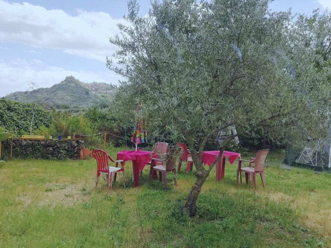 Il Tempo Sospeso Villa Castiglione De Sicilia Buitenkant foto